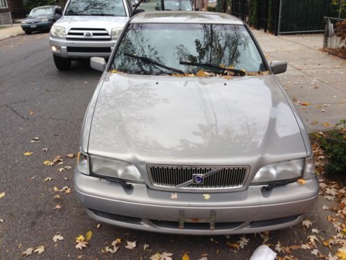 1999 volvo s70 awd sedan 4-door 2.4l