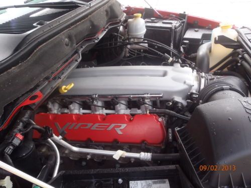 2005 DODGE RAM SRT-10 VIPER QUAD CAB~RED~19K MILES~Extd.. Warr. No winters…LOOK!, image 7