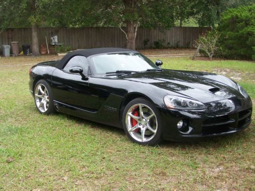 2004 dodge viper