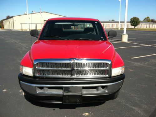 01 Dodge Ram 1500 4-Door, image 2