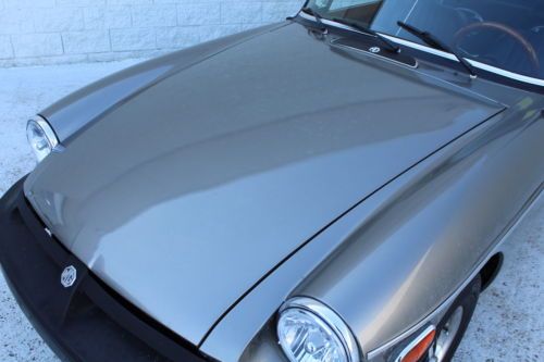 Roadster Mark III Convertible RWD Austin Carburetor Leather Phase IV Rubber, image 7