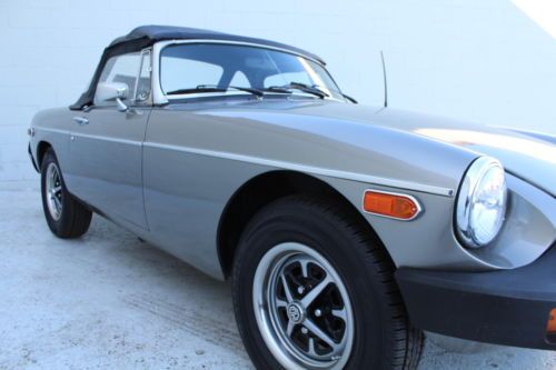 Roadster Mark III Convertible RWD Austin Carburetor Leather Phase IV Rubber, image 8