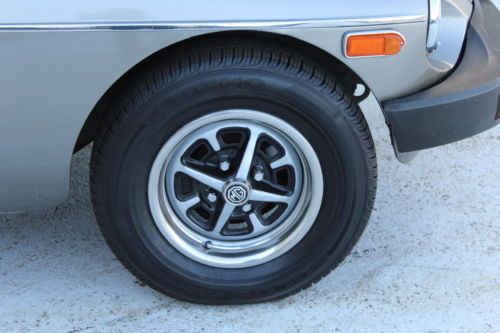 Roadster Mark III Convertible RWD Austin Carburetor Leather Phase IV Rubber, image 19