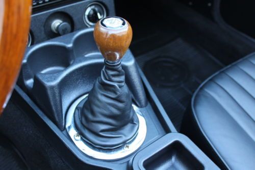 Roadster Mark III Convertible RWD Austin Carburetor Leather Phase IV Rubber, image 33