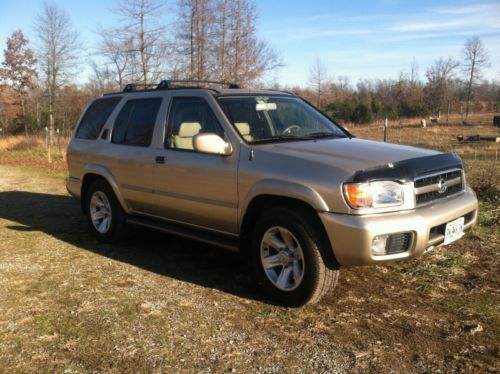 2002 nissan pathfinder le sport utility 4-door 3.5l gold