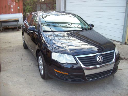 2006 volkswagen passat 2.0t sedan 4-door 2.0l