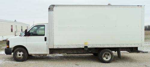 2005 gmc savana 3500 base cutaway van 2-door 6.0l - 170,331 - new transmission