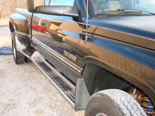 1997 dodge cummins 12 valve diesel 3500 4x4 extended cab 2nd owner new tires