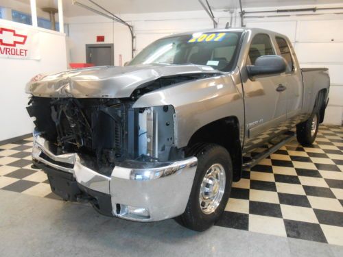 2007 Chevrolet Silverado 2500 Ext Cab LT 4x4 74K  NO RESERVE Salvage Rebuildable, image 2