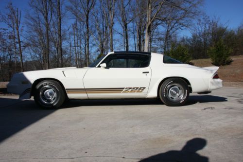 1981 chevrolet camaro z28 coupe t-top gm zz383 425hp