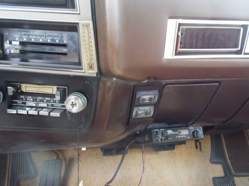 1987 Chevy Suburban, NO RESERVE, image 12
