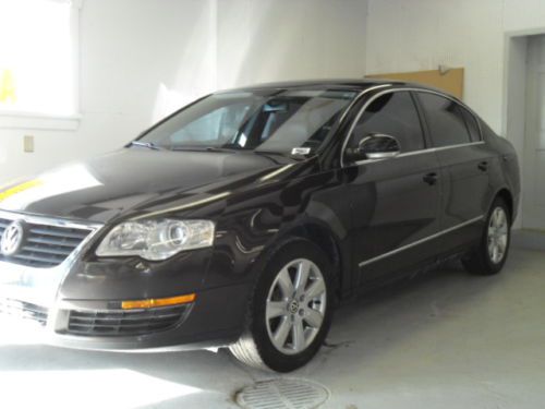 2006 volkswagen passat 2.0t sedan 4-door 2.0l