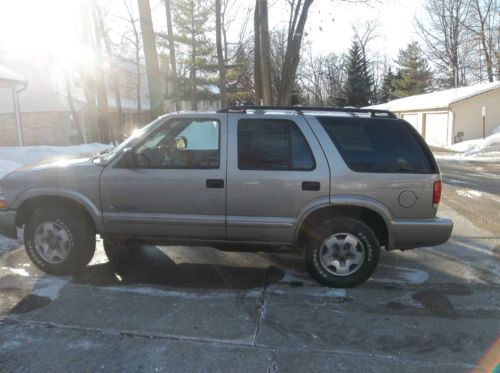 2004 chevrolet blazer ls sport utility 4-door 4.3l