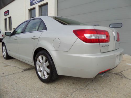 2007 LINCOLIN MKZ ***AWD*** ***CLEAN***NO RESERVE***, image 4