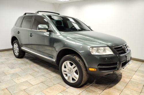 2005 volkswagen touareg v8 clean carfax call now!!!