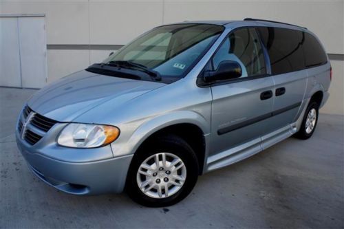 Handicap 05 dodge grand caravan braun power ramp only 63k miles priced to sell!!