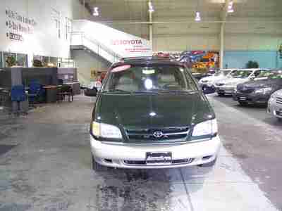Leather Moonroof Sunroof Quad Seating Green Rear A/C ABS Power Sliding Door, image 3