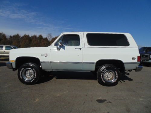 Original low mile 1988 chevrolet silverado k5 4x4 blazer with only 68k miles