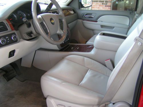 2011 Chevrolet Avalanche LTZ Crew Cab 4WD , NAV , Heat / AC Seats, image 10