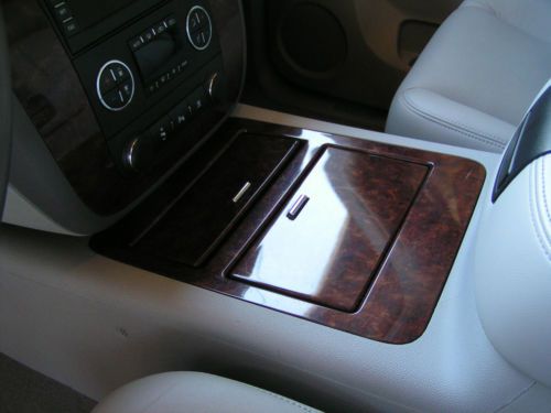 2011 Chevrolet Avalanche LTZ Crew Cab 4WD , NAV , Heat / AC Seats, image 13