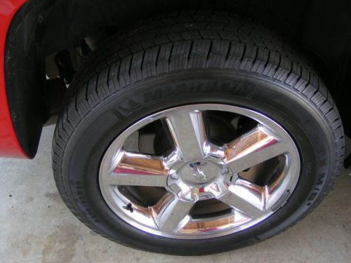 2011 Chevrolet Avalanche LTZ Crew Cab 4WD , NAV , Heat / AC Seats, image 18