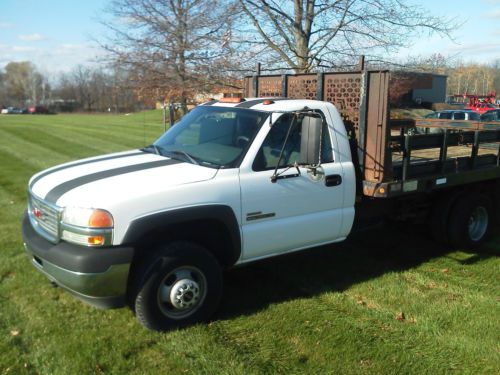 Gmc 3500 stake rack duramax diesel cab &amp; chassis long wheel base 2wd