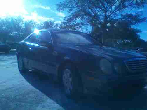 2000 Mercedes-Benz CLK320 Base Coupe 2-Door 3.2L, image 2