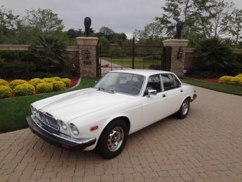 1979 jaguar xj6 series 3*chevrolet 350 engine swap*only 2 owners*beautiful cond!