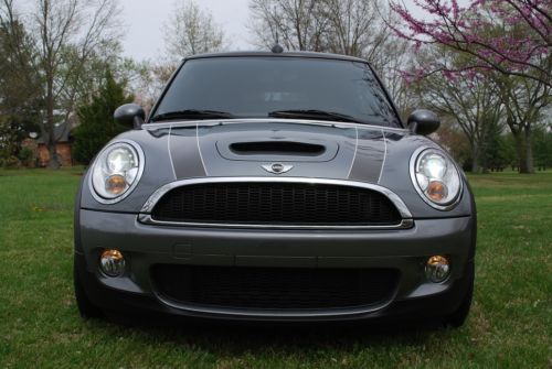 2010 mini cooper s convertible 2-door 1.6l