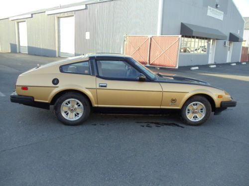 1980 datsun 280 zx gold &amp; black with 5 spd limited production, immaculate shape