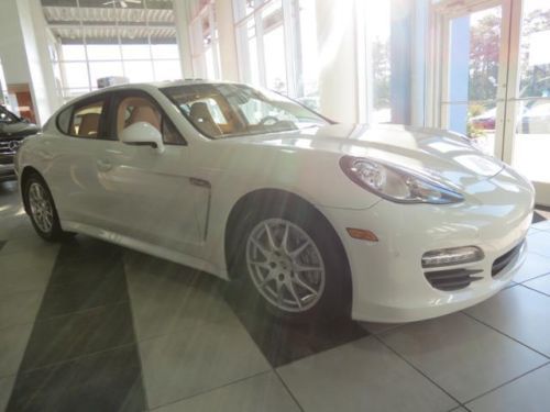 2012 porsche panamera navigation/power glass moonroof/leather seats/bose audio