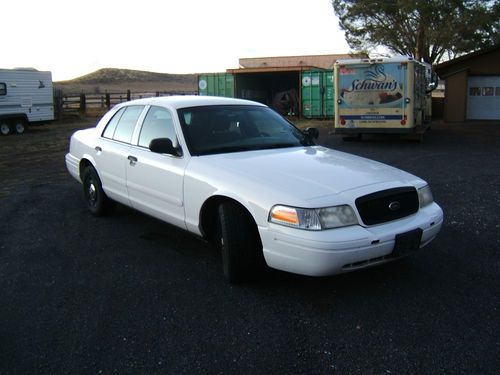 2003 ford crown victoria police interceptor