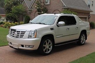 Perfect carfax  navigation  rear seat entertainment  22&#039;s  ultra luxury pkg