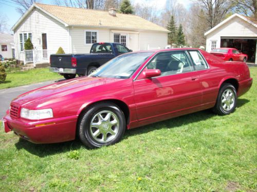 2 door coupe, red, 300+ hp