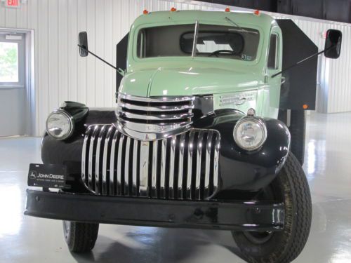 1946 chevy flat bed truck  hydraulic bed chevrolet green truck