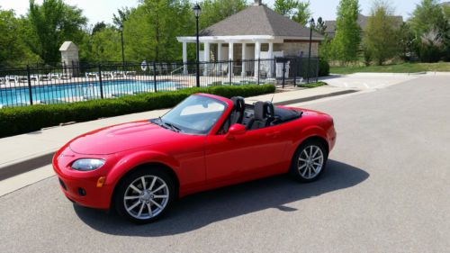 2006 mazda mx-5 miata sport convertible 2-door 2.0l sport