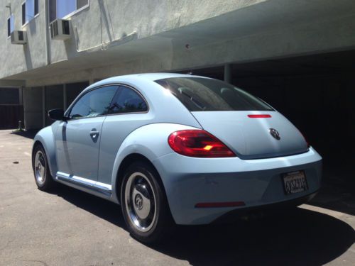 2012 volkswagen beetle 5-speed heated seats 19k miles