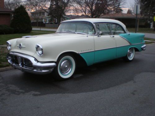 1956 oldsmobile super 88 holiday 4 door hardtop torquois white