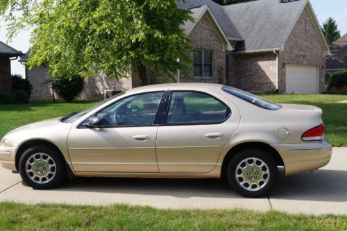 1999 chrysler cirrus lxi sedan 4-door 2.5l