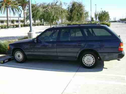 1987 Mercedes Benz TurboDiesel Wagon -- for Parts or Restoration, image 3