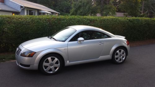 2001 180 horsepower 5 speed quattro silver with grey leather interior. excellent