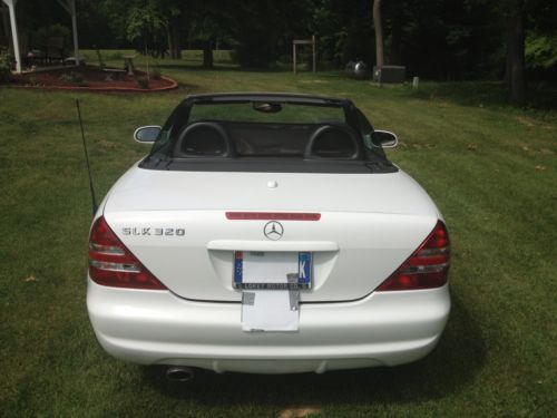 Mercedes-Benz SLK 320   2001 WHITE hard top convertible  40,000 miles, US $13,400.00, image 3