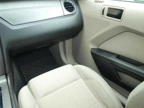 2010 ford mustang v6
