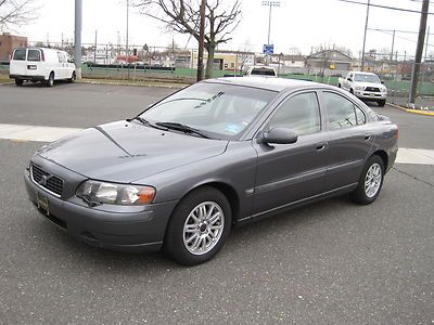 2003 volvo s60 2.4, unbelievable condition, extremely well serviced, must see!!!