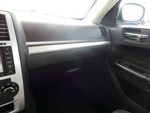 2010 chrysler 300c touring