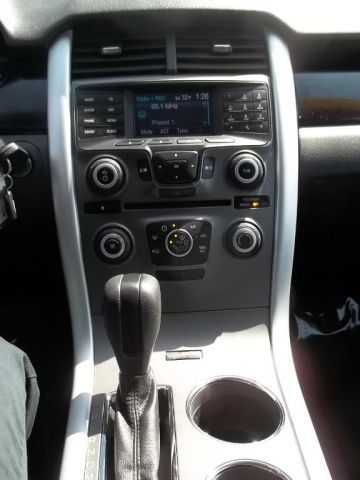 2012 ford edge se