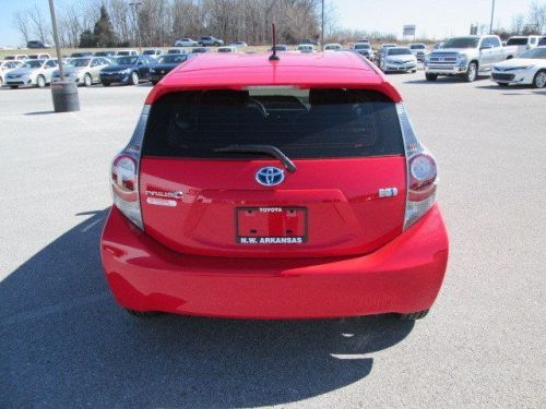 2014 toyota prius c four