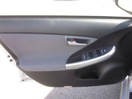 2014 Toyota Prius Two, US $25,235.00, image 2