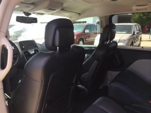 2014 Chrysler Town & Country Touring-L, US $39,100.00, image 12
