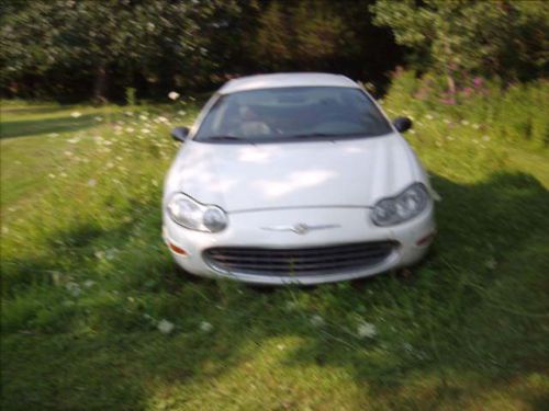 1998 white chrysler concorde lxi sedan 4-door 3.2l